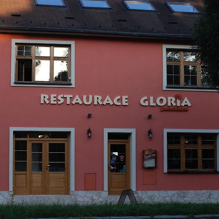 Gloria Hotel Оломоуц Екстериор снимка